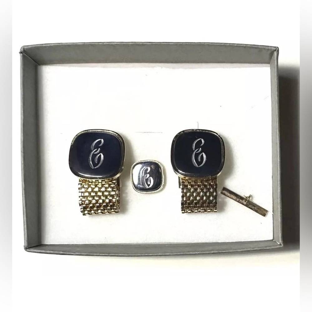 Vintage Square/Oval Tie Pin/Tack & Cuff Link Mesh Hematite Letter E
Golden Set